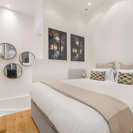 Bulle Apartment *