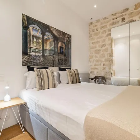 Apartment Bulle *